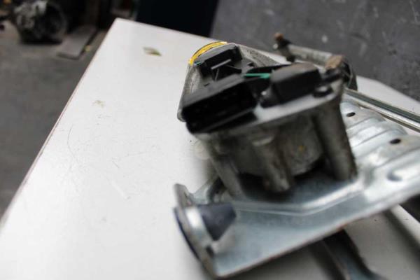 MOTEUR D ESSUIE GLACE RENAULT MEGANE SCENIC 7/2003-4/2009 - Vue 3